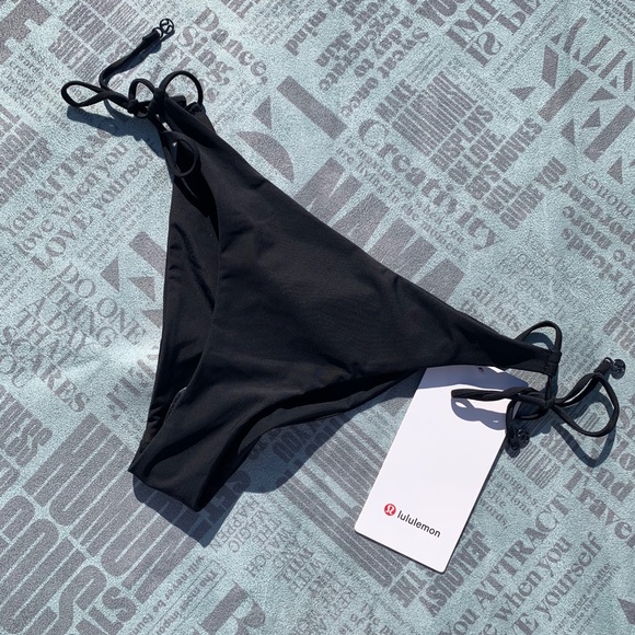 NWT Lululemon Sun Soaker Low Rise Bottoms